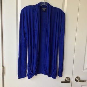 Blue gardigan